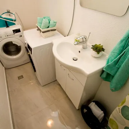 Apartament Toni *